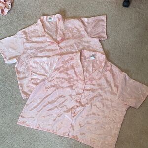 Two Morgan Taylor pink PJ tops only 2x